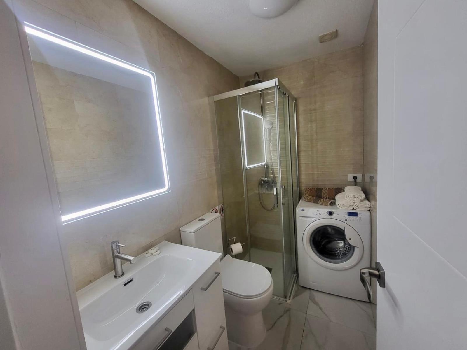 2 Bedrooms Flat 50 Mts Away From Las Canteras Beach Лас-Пальмас-де-Гран-Канария Экстерьер фото