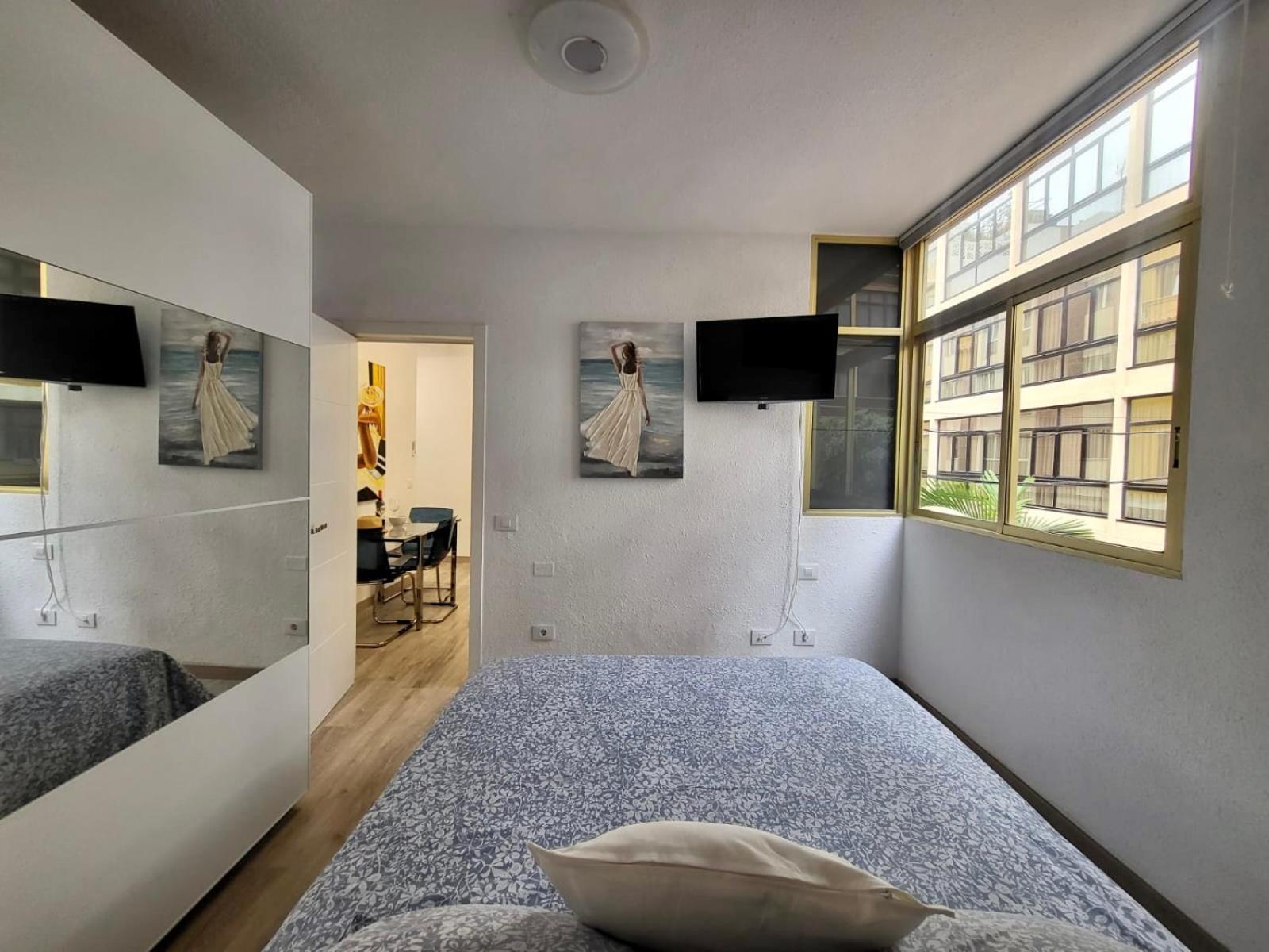 2 Bedrooms Flat 50 Mts Away From Las Canteras Beach Лас-Пальмас-де-Гран-Канария Экстерьер фото